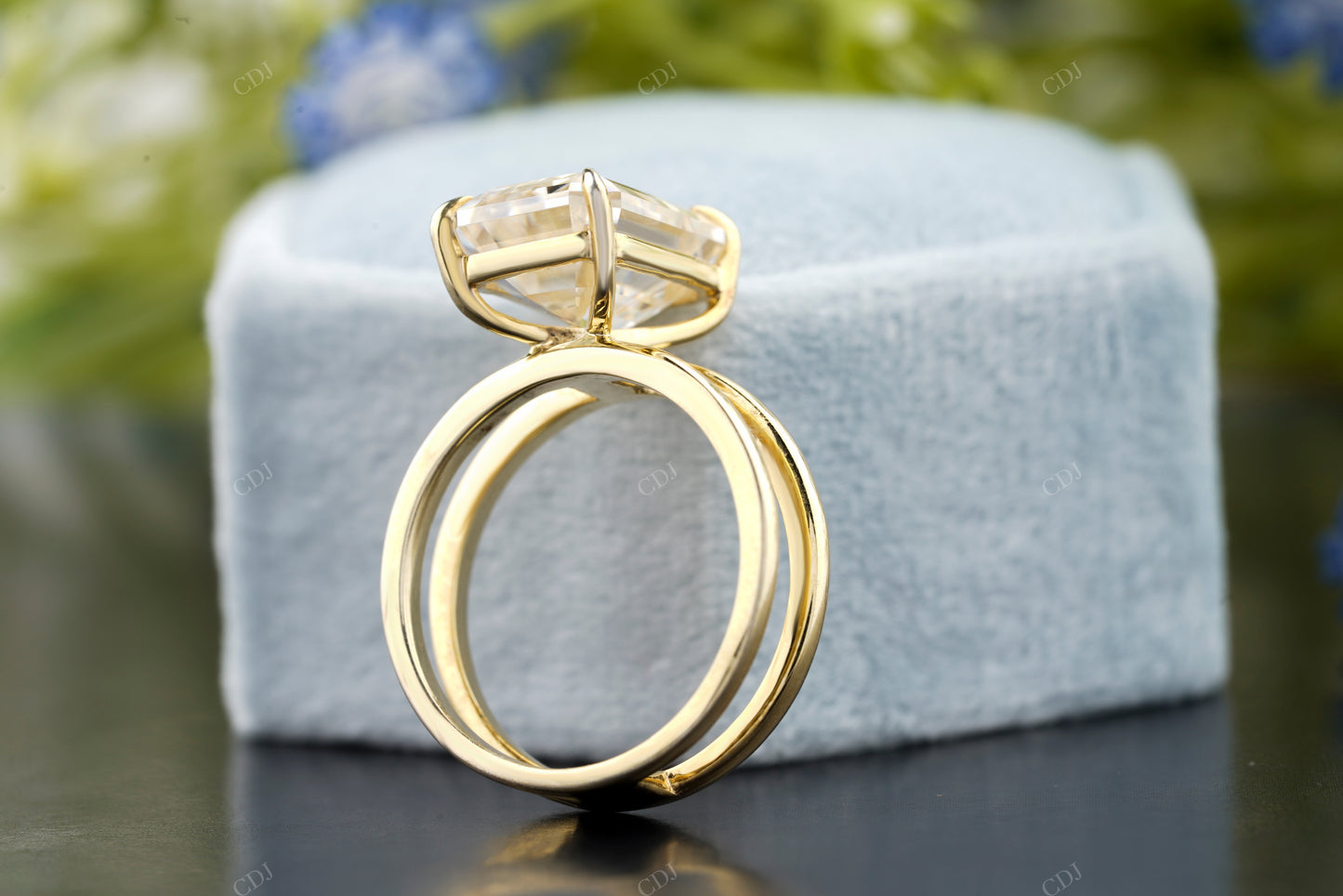Emerald Lab-Grown Diamond Minimalist Ring