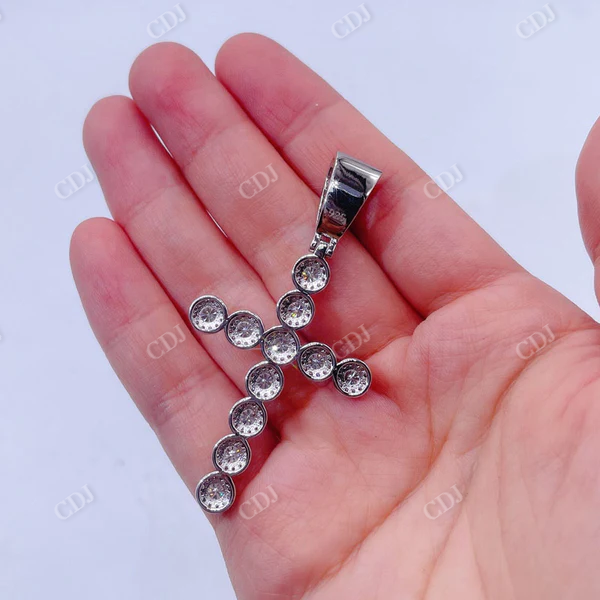 Flower Setting Diamond Cross Pendant For Men customdiamjewel