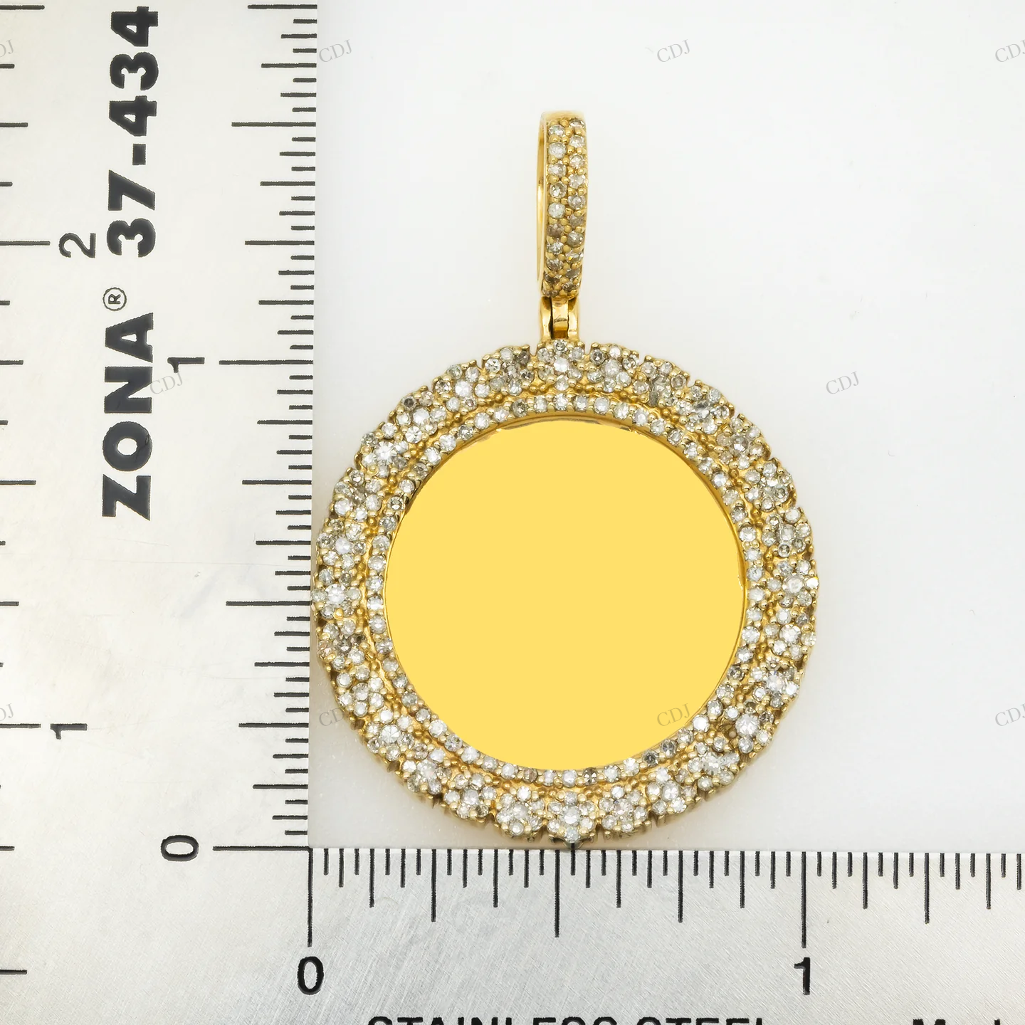 Iced Out Cluster Circle Picture Pendant hip hop jewelry CustomDiamJewel