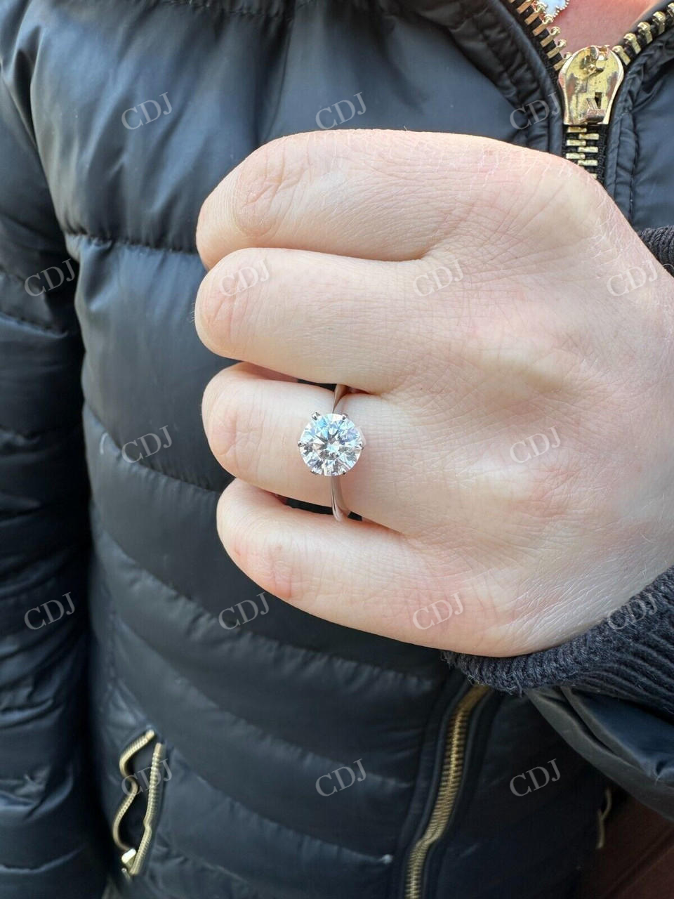 Round Cut Knife Edge Solitaire Moissanite Ring customdiamjewel