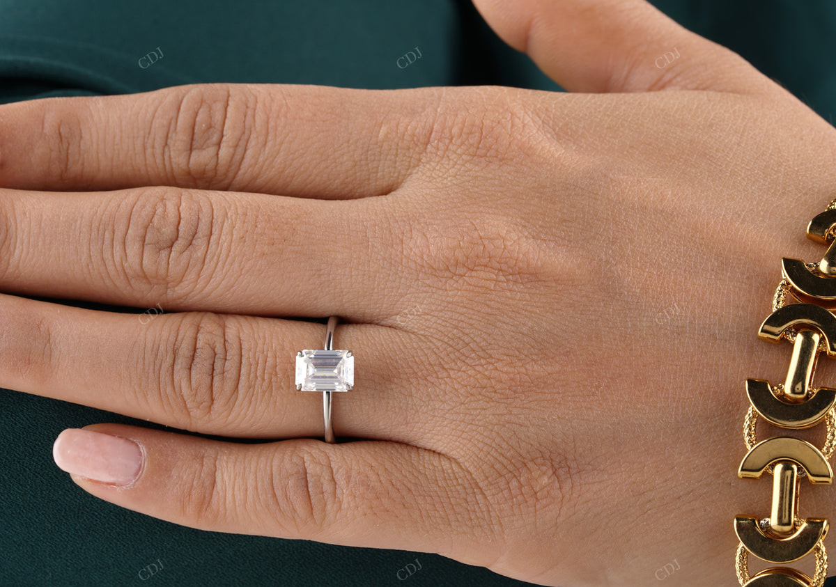 Classic Emerald Lab-Grown Diamond Ring customdiamjewel