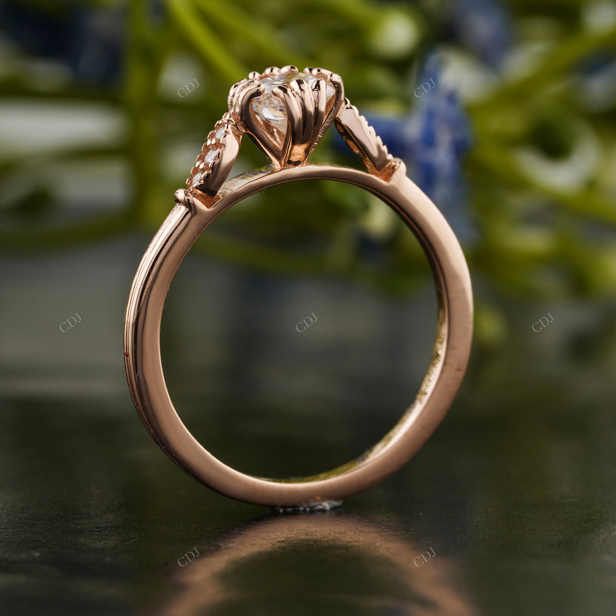 Lab-Grown Diamond Round Vintage Ring customdiamjewel