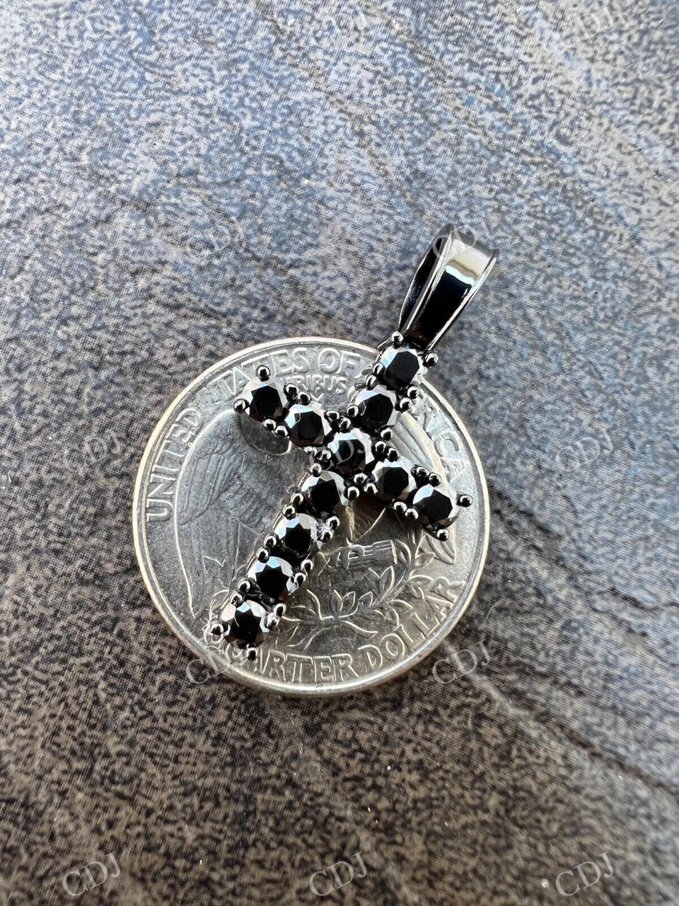 Black Round Stone Cross Pendant customdiamjewel