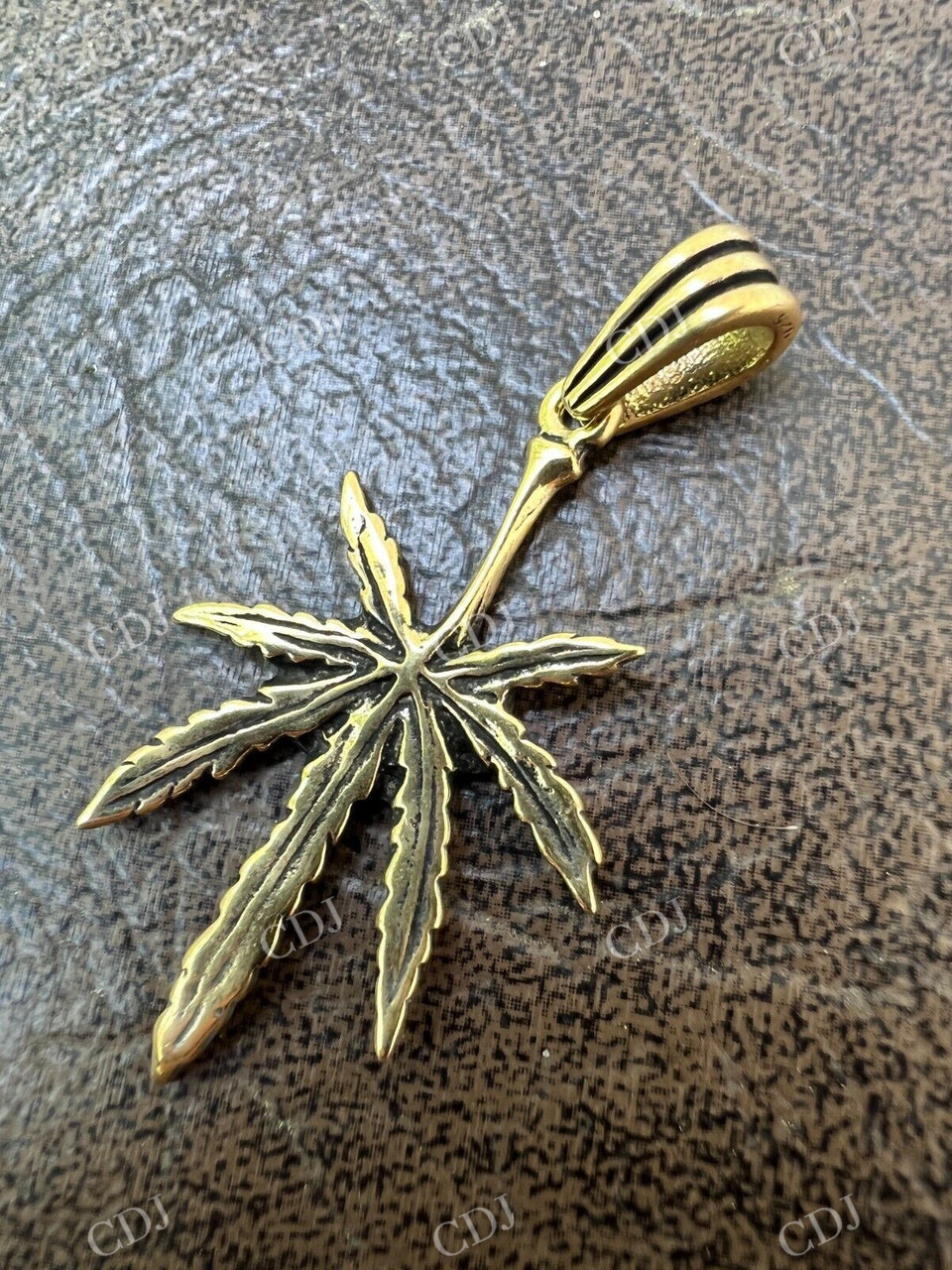 925 Sterling Silver Marijuana Leaf Pendant customdiamjewel