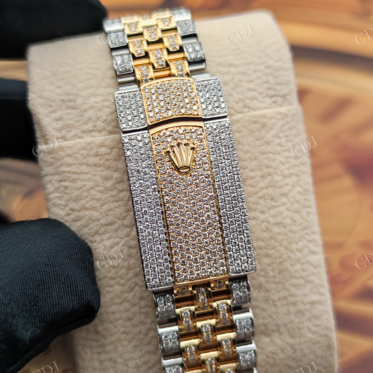 Moissanite Studded Iced Out Custom Rolex Watch customdiamjewel