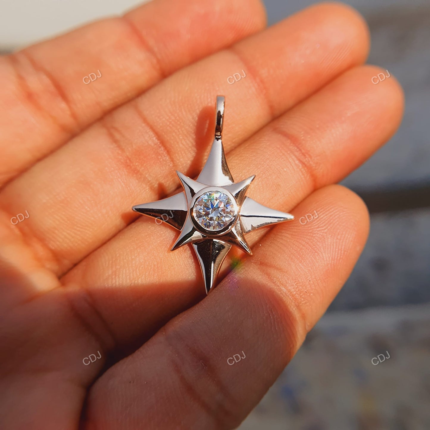 0.84ctw 10k White Gold Starburst CVD Diamond Pendant