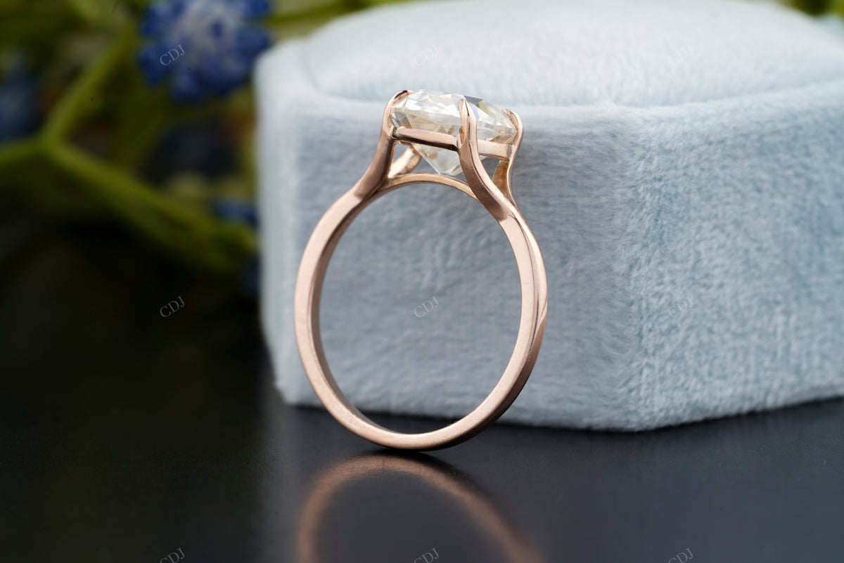 Pear Lab-Grown Diamond Split Shank Ring customdiamjewel