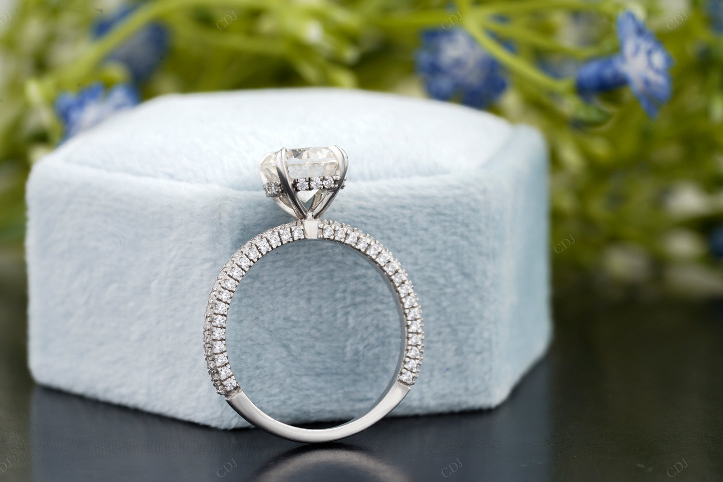Lab-Grown Diamond White Gold Pavé Ring