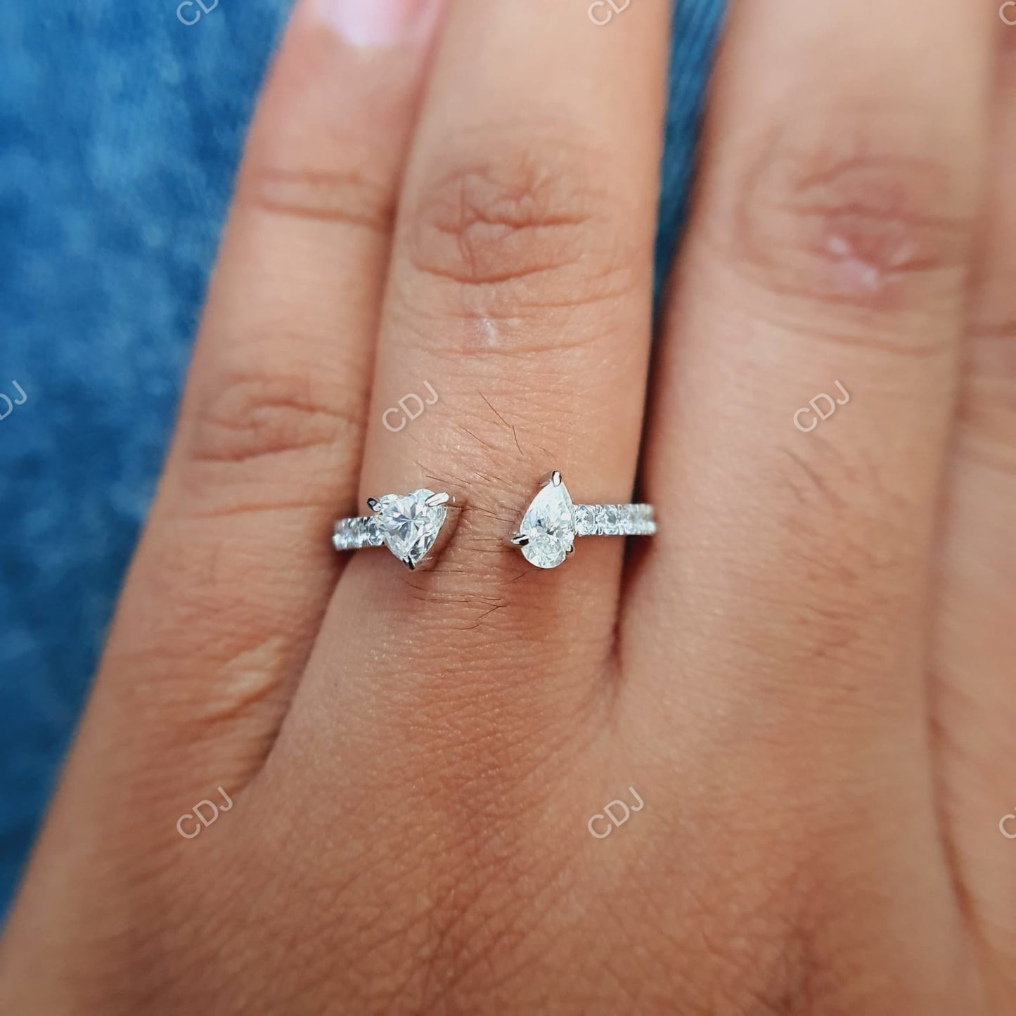 1.00 CTW 10K White Gold Lab-Grown Toi et Moi Ring