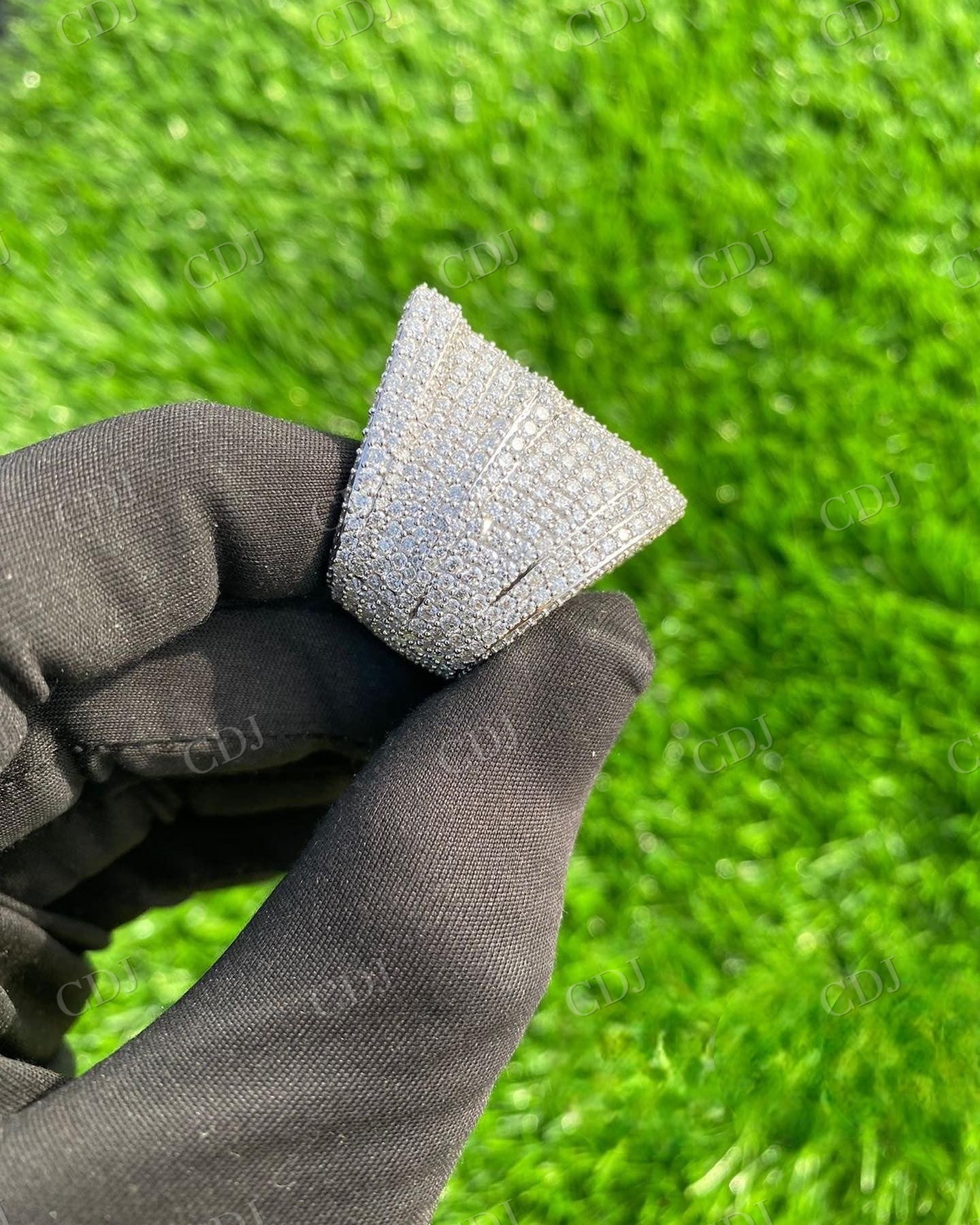 Customized Round Moissanite Diamond P Hip Hop Ring hip hop jewelry customdiamjewel