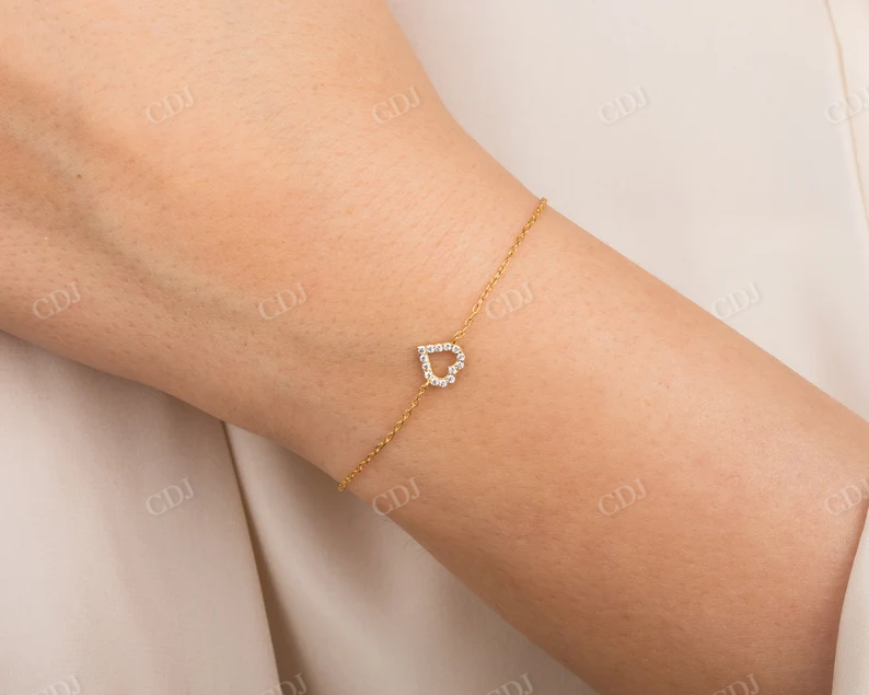 Dainty Moissanite Heart Shaped Bracelet customdiamjewel