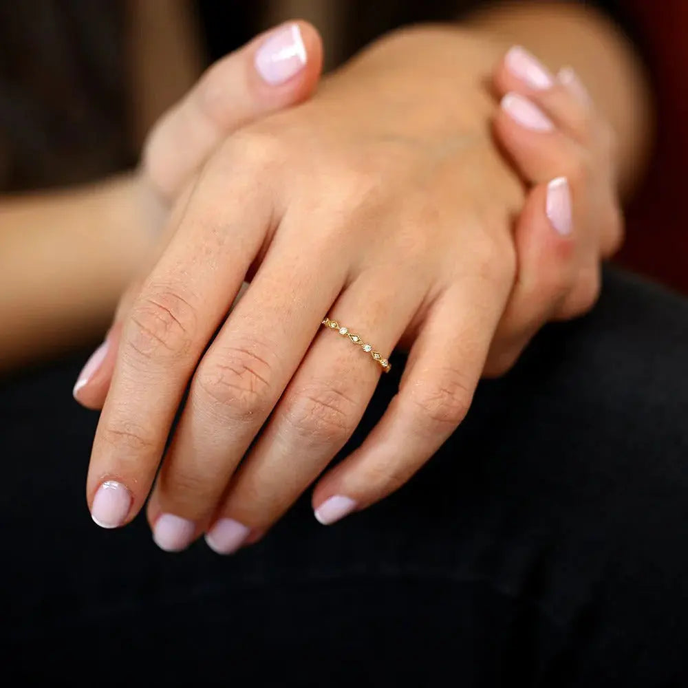 0.12CTW Round Cut Art Deco Diamond Wedding Band customdiamjewel
