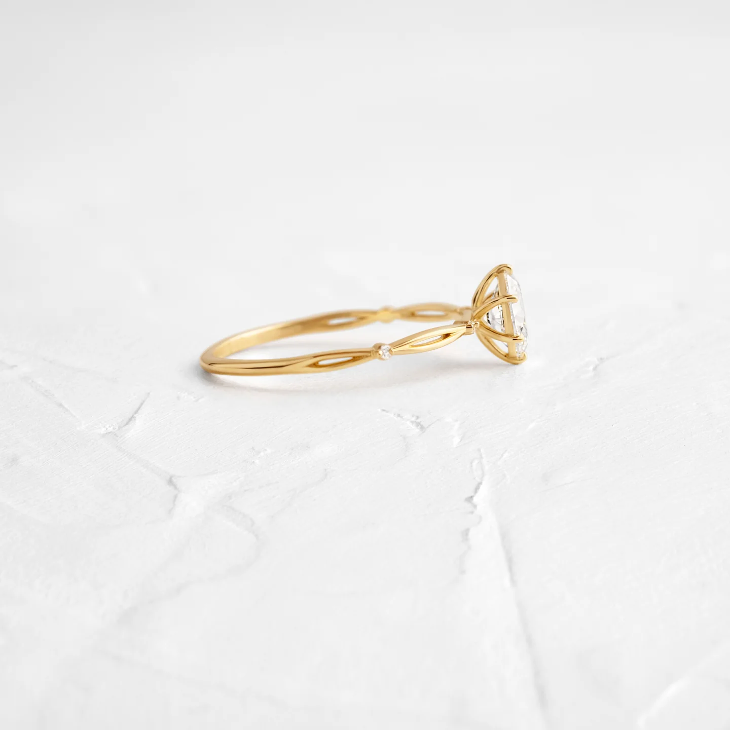 0.5CTW Twisted Oval Cut Moissanite Wedding Ring customdiamjewel