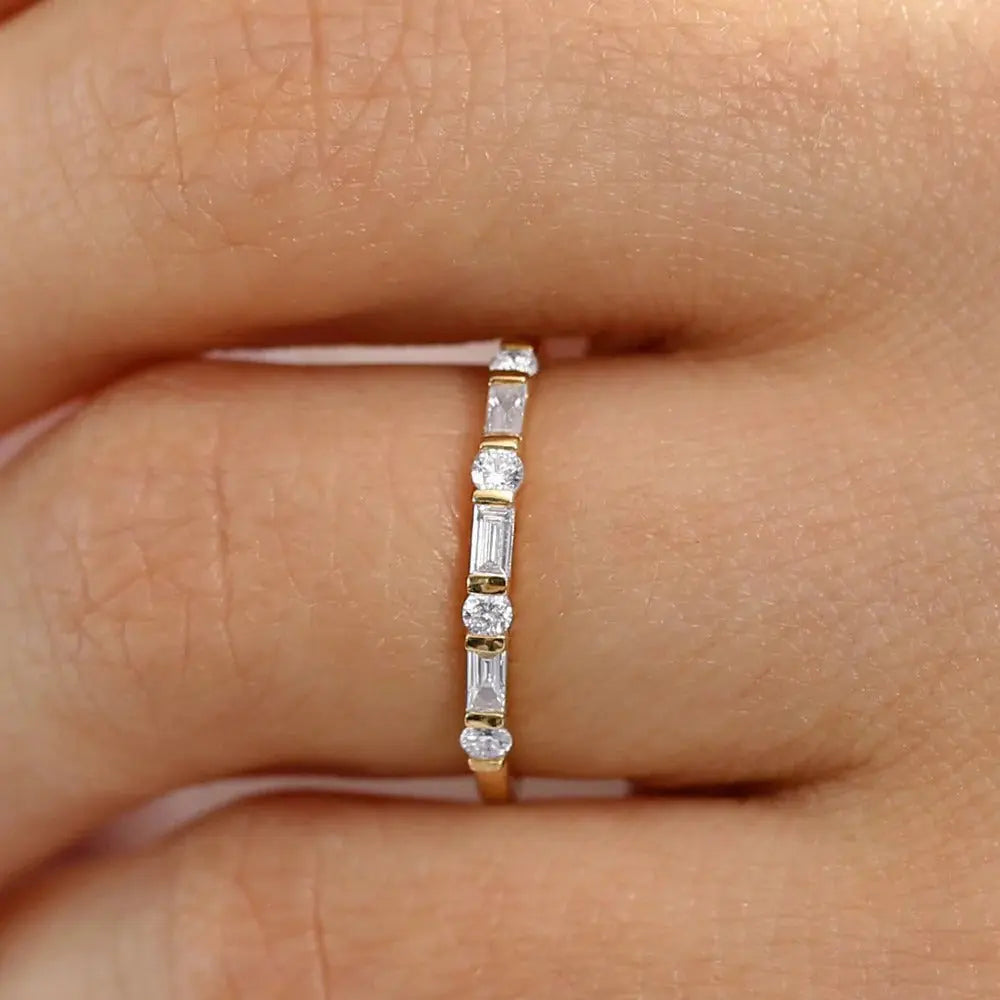 0.27CTW Alternating Baguette and Round Diamond Wedding Band customdiamjewel