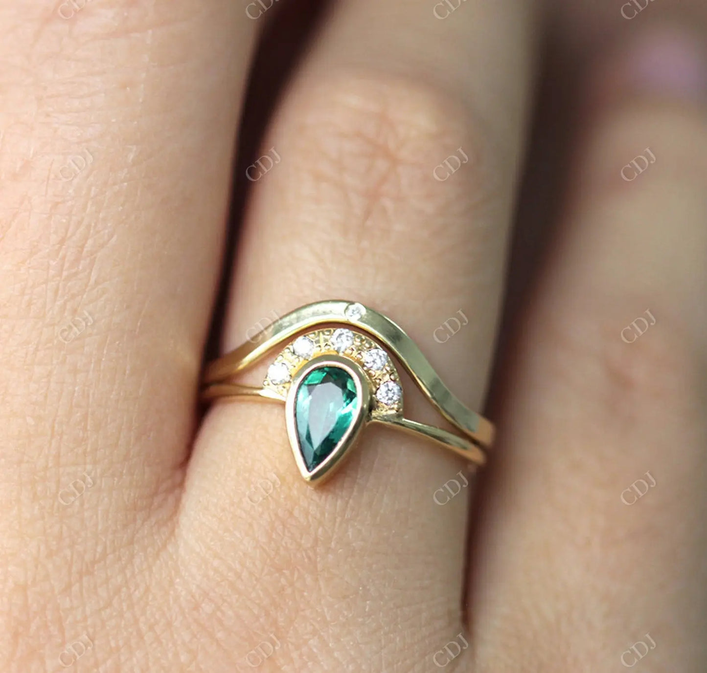 1 mm Lab Grown Diamond Curved Wedding Band customdiamjewel