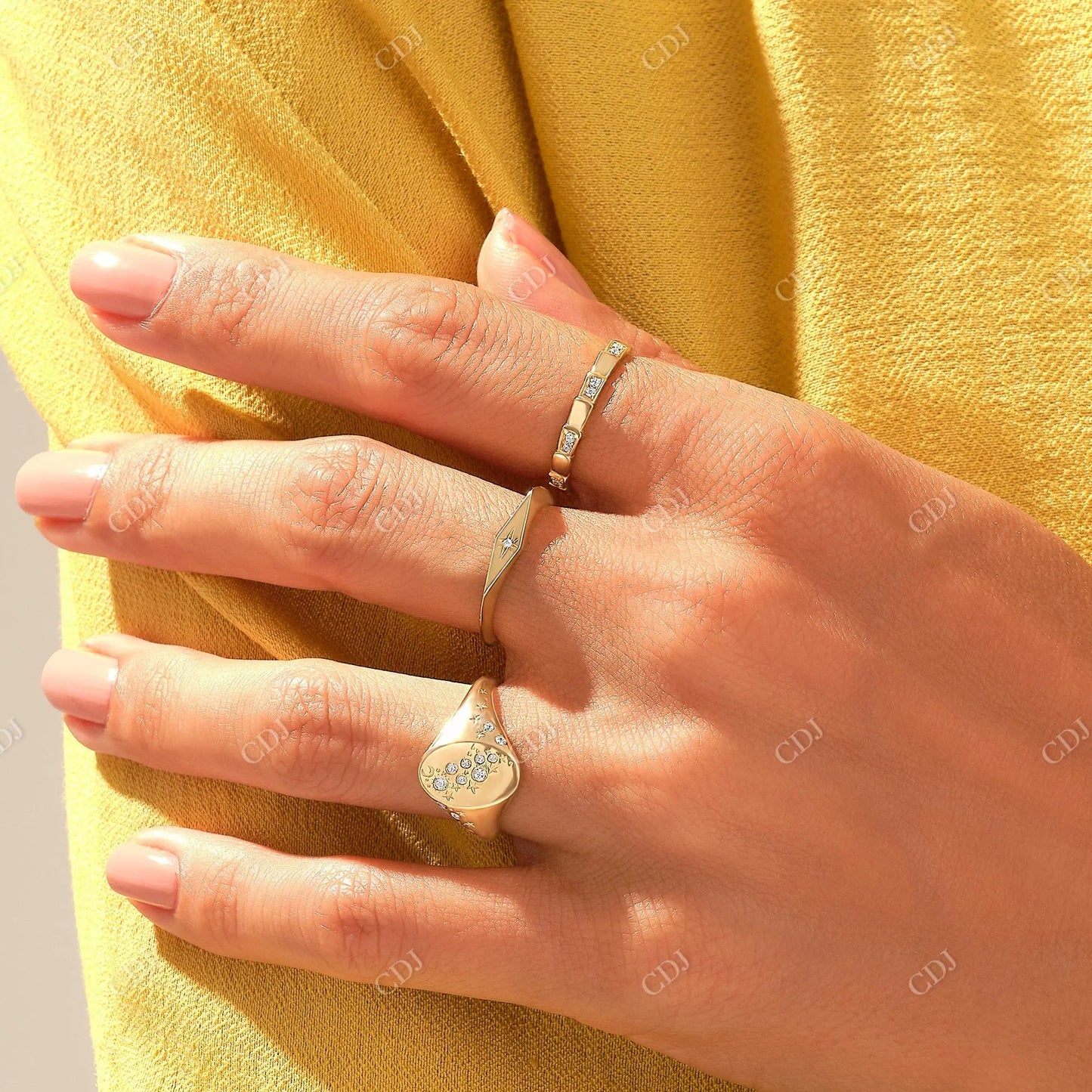 0.01CTW Diamond Iconic Rhombus Star Wedding Band customdiamjewel