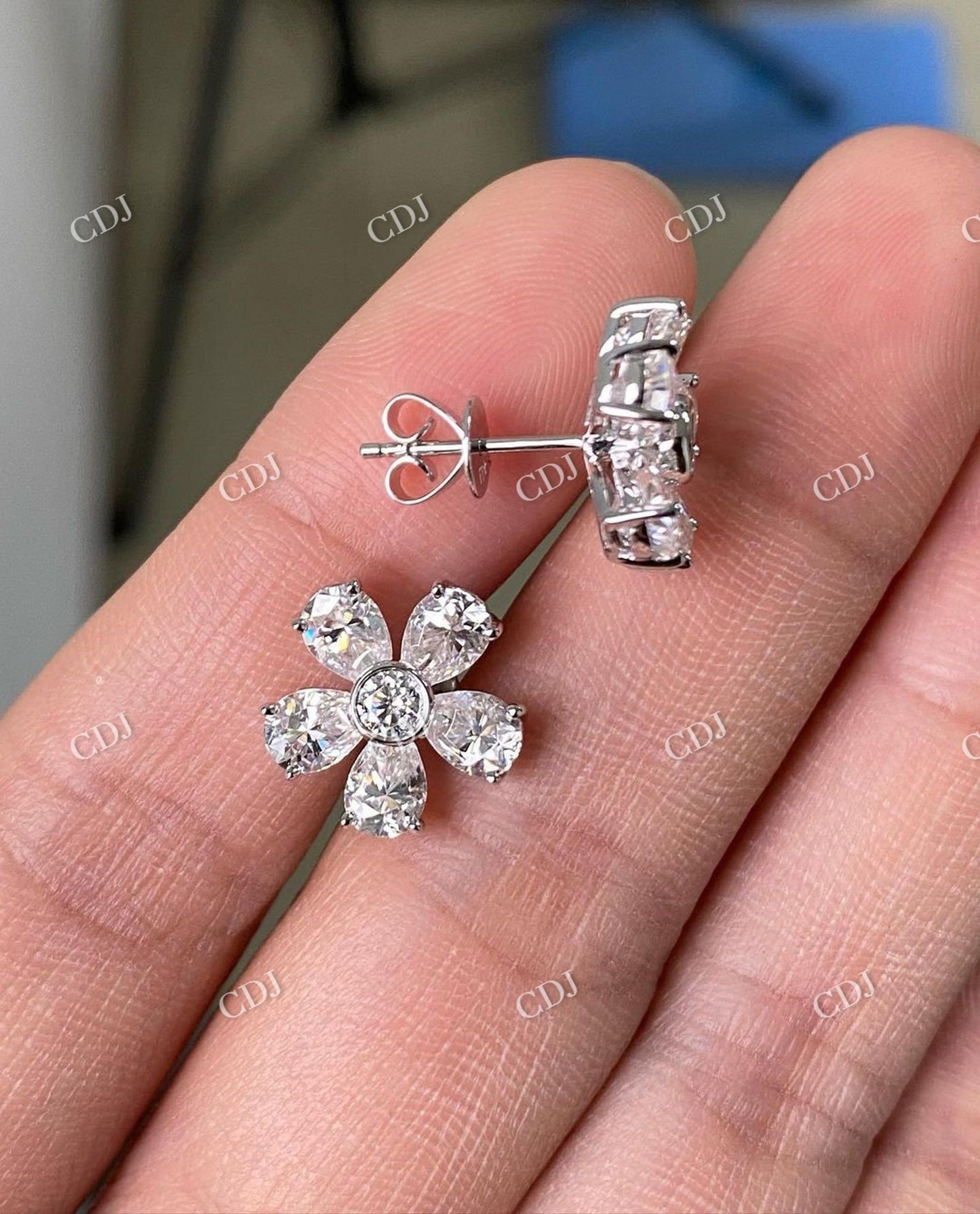 Dainty Flower Shape Round & Pear Cut Moissanite Earring customdiamjewel