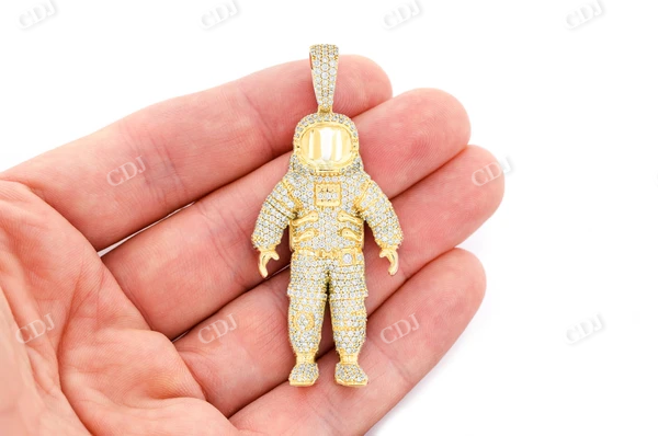 4.25CTW Astronaut Round Diamond Pendant customdiamjewel