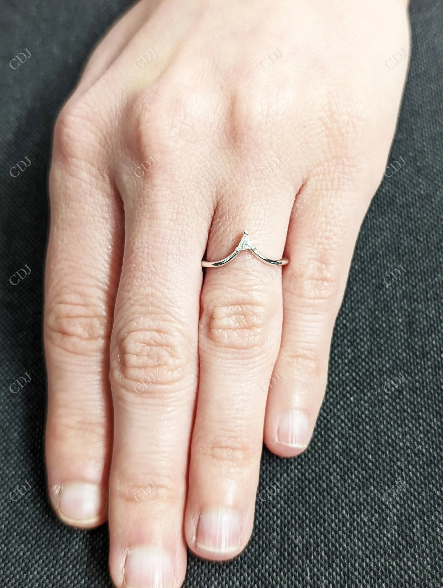 0.08CTW Tringle Lab Grown Diamond Curved Wedding Ring customdiamjewel