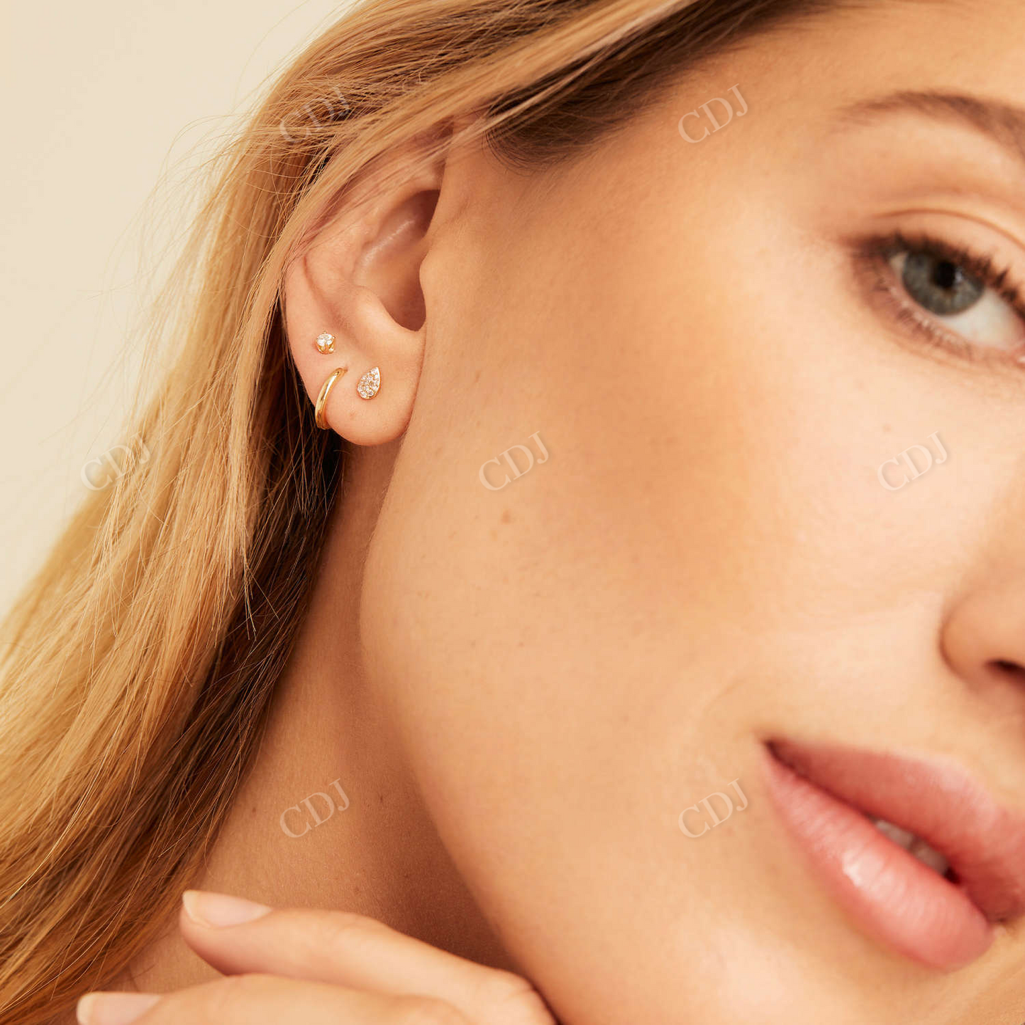 Pave Round Cut Natural Diamond 18K Solid Gold Stud Earring customdiamjewel