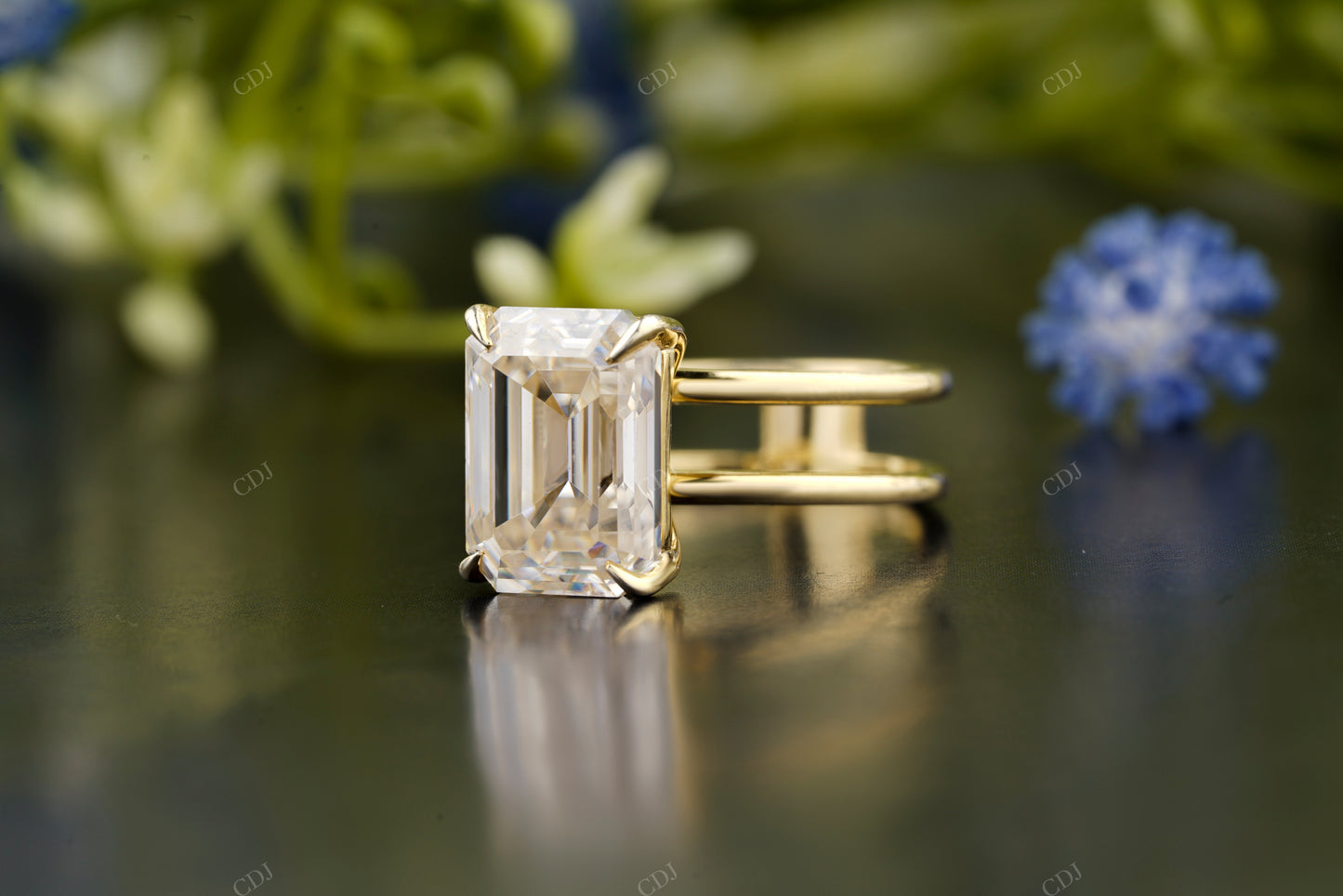 Emerald Lab-Grown Diamond Minimalist Ring