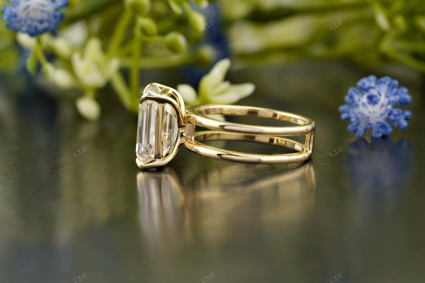 Emerald Lab-Grown Diamond Minimalist Ring