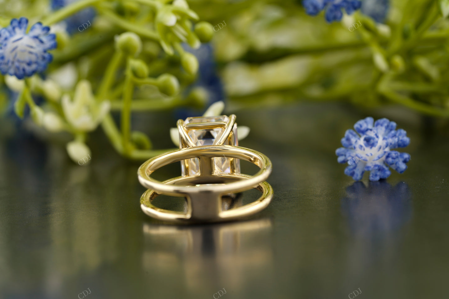 Emerald Lab-Grown Diamond Minimalist Ring