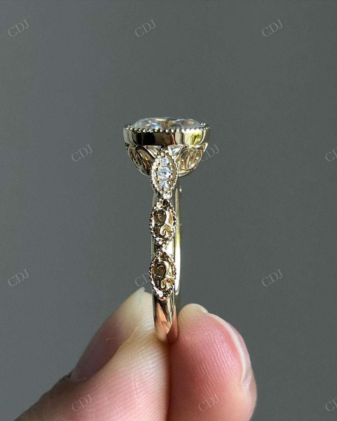 Vintage Oval Cut Lab Grown Diamond Bridal Ring