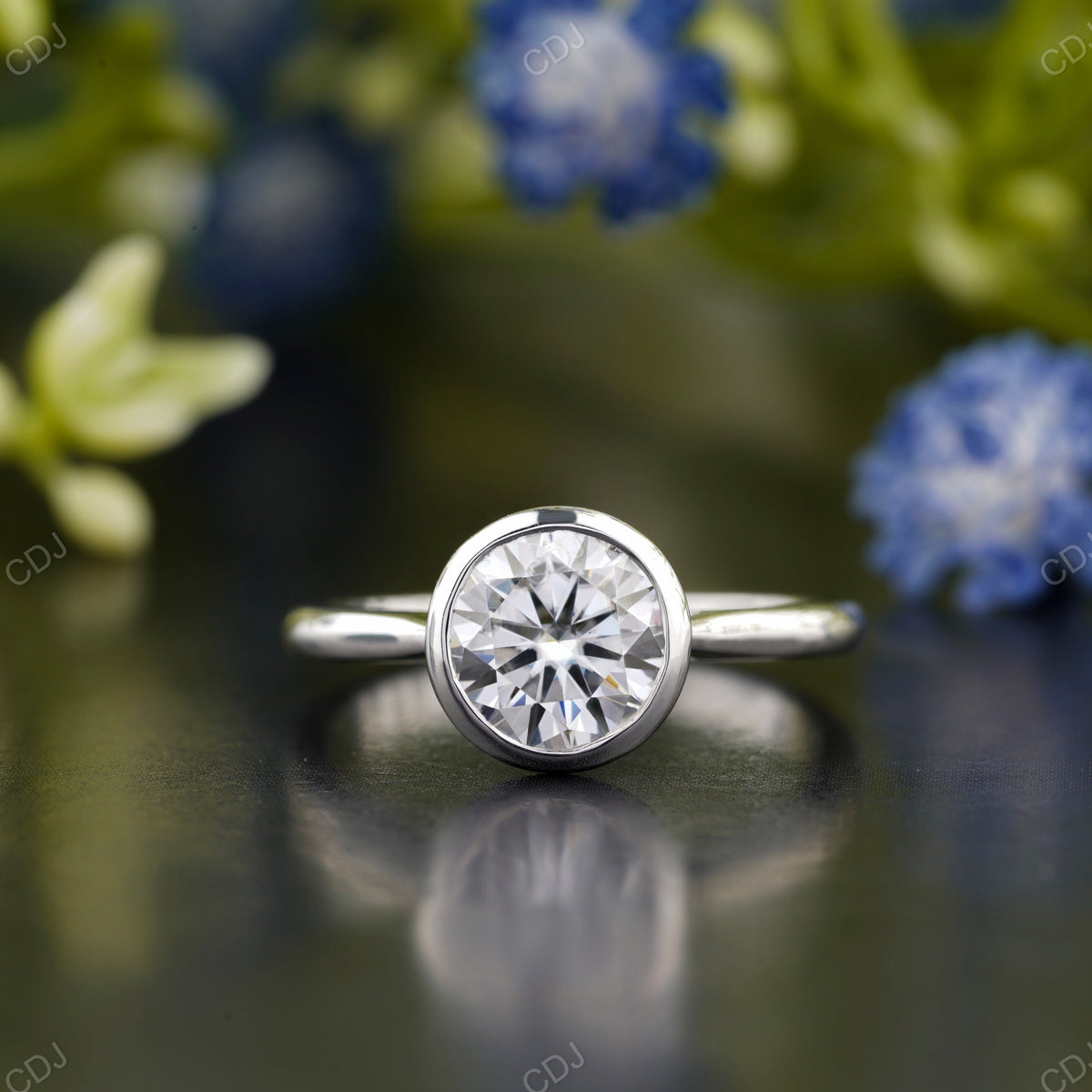 Round Lab-Grown Diamond Minimalist Ring customdiamjewel