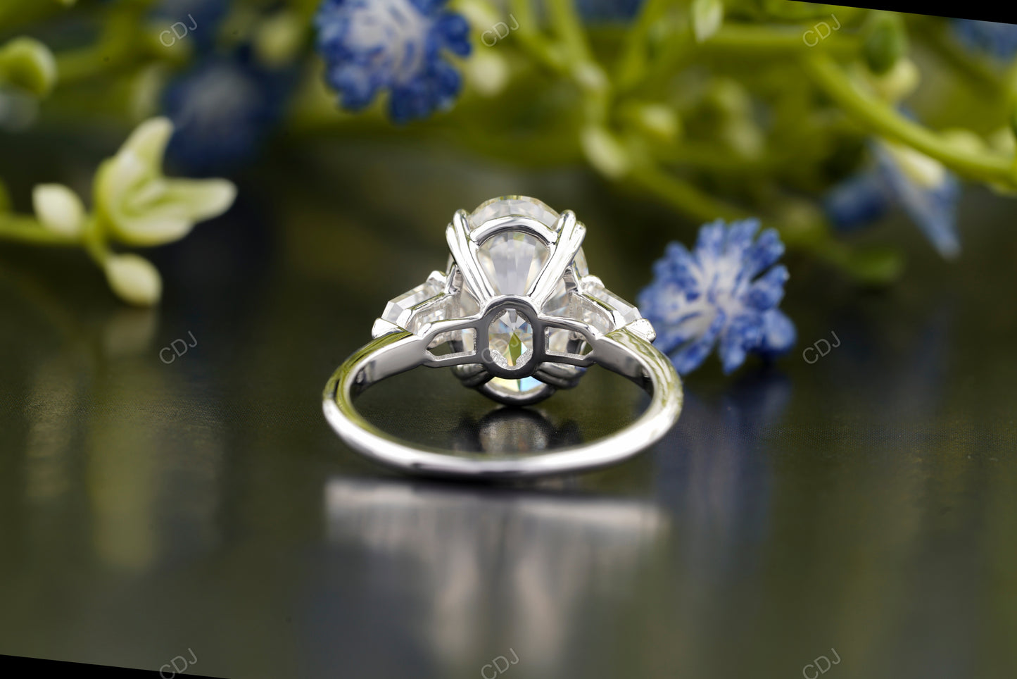 Oval Lab-Grown Diamond Trilogy Ring customdiamjewel