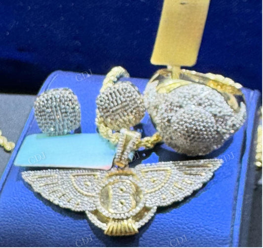 Luxury 18K Yellow Gold Colorless Diamond Bitcoin With Wings Pendnt hip hop jewelry customdiamjewel   