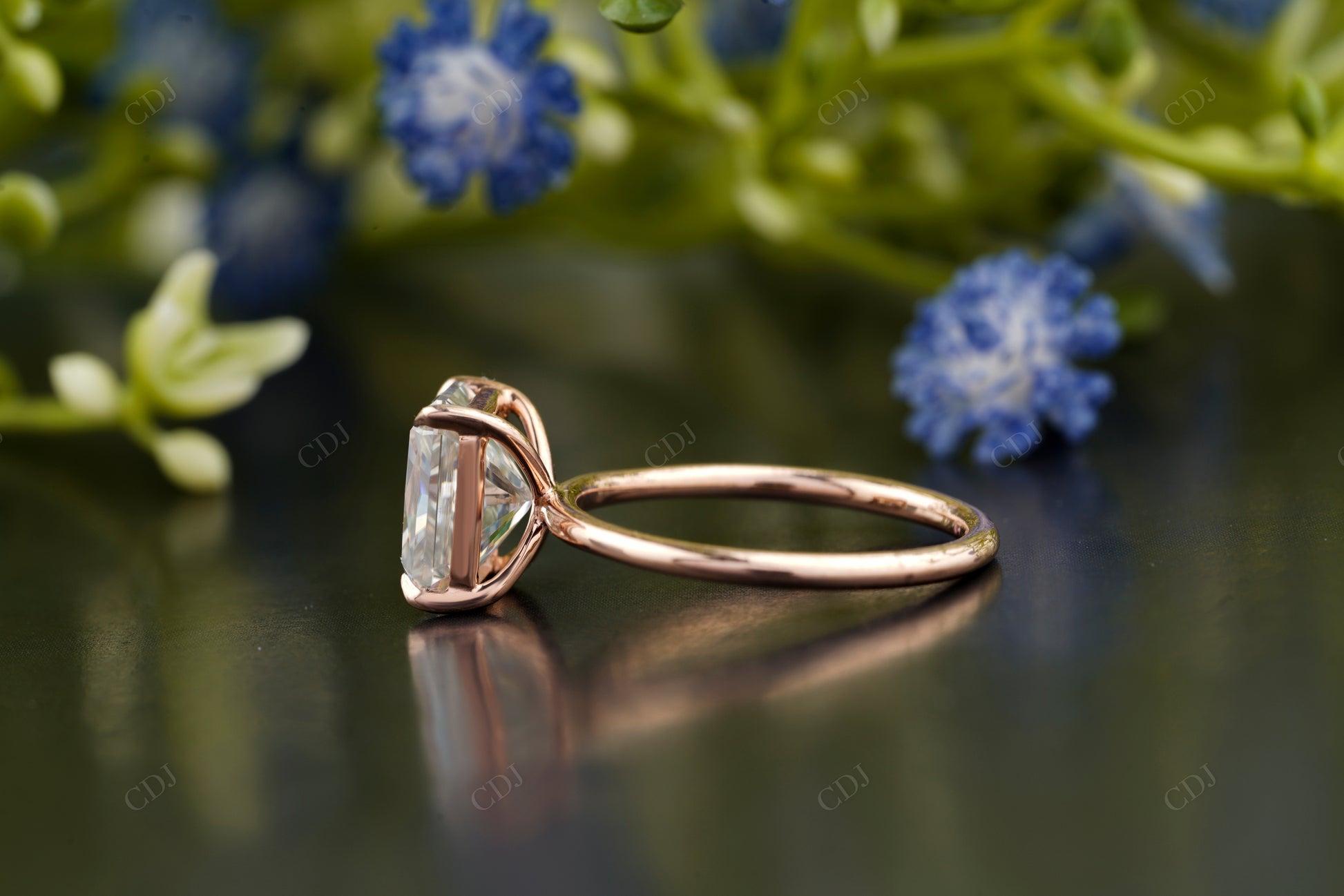 Radiant Cut Lab-Grown Diamond Ring customdiamjewel