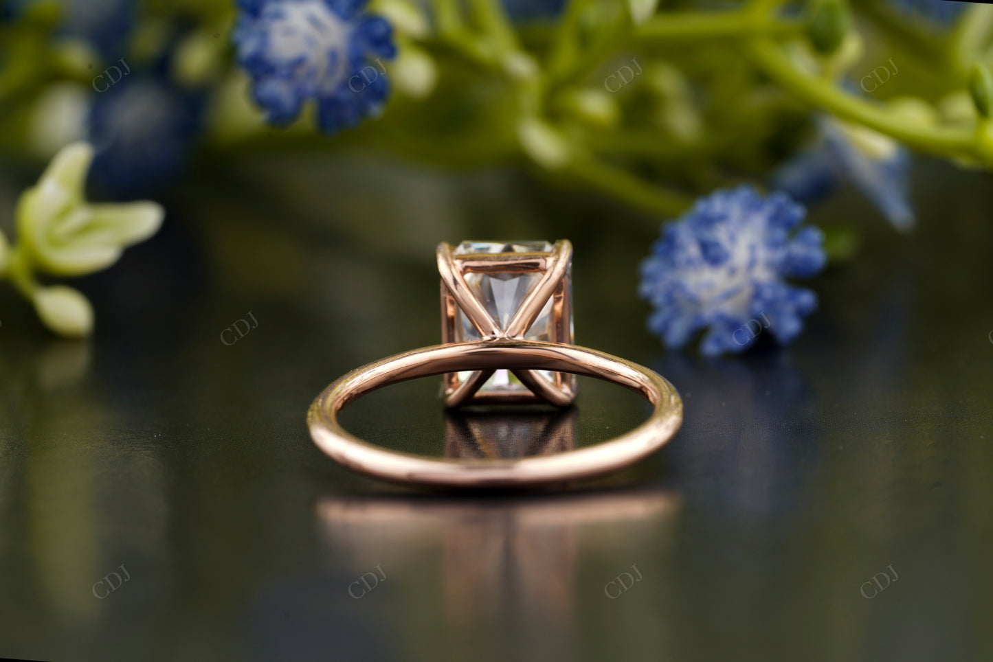 Radiant Cut Lab-Grown Diamond Ring customdiamjewel