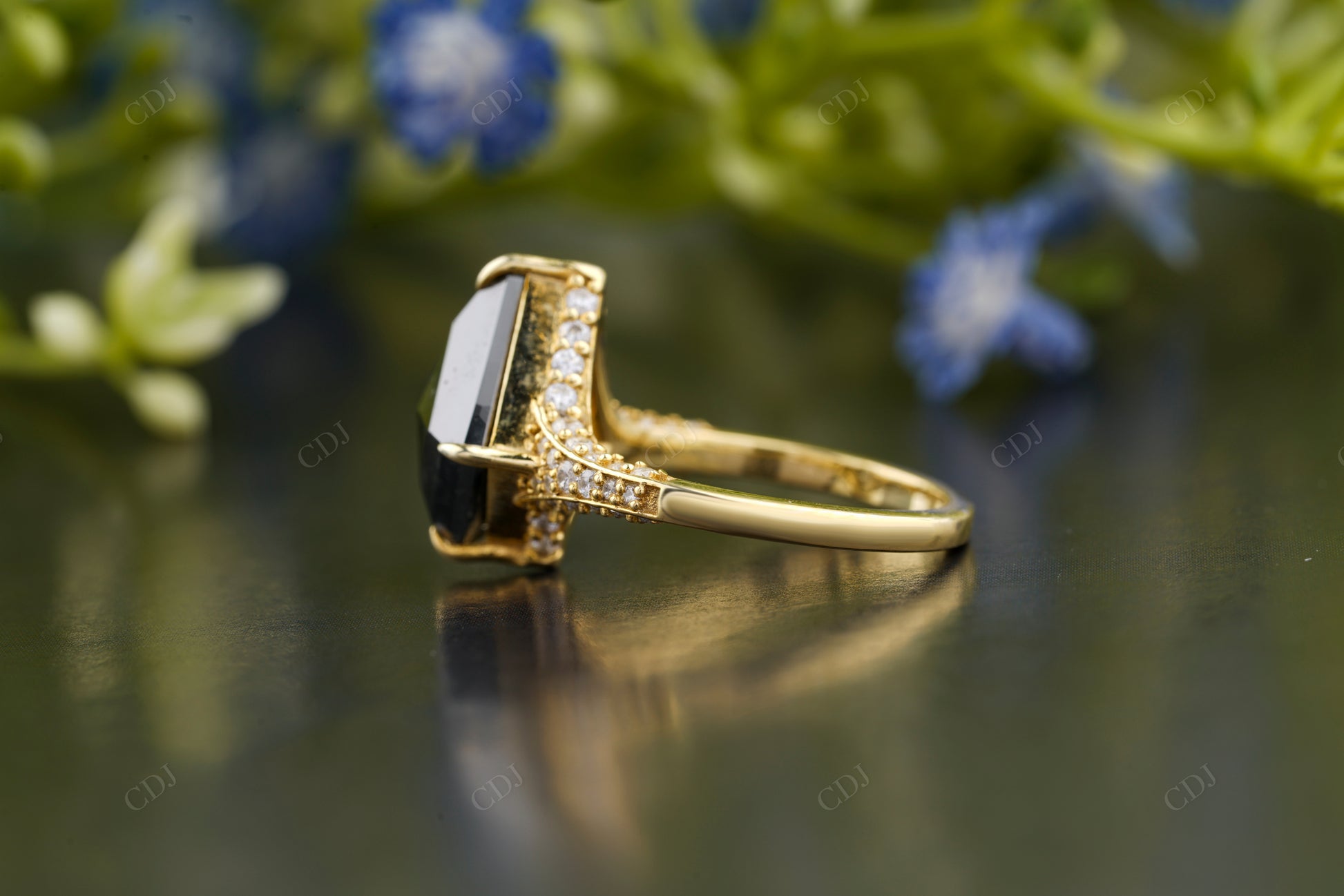 Black Kite Moissanite Diamond Ring customdiamjewel