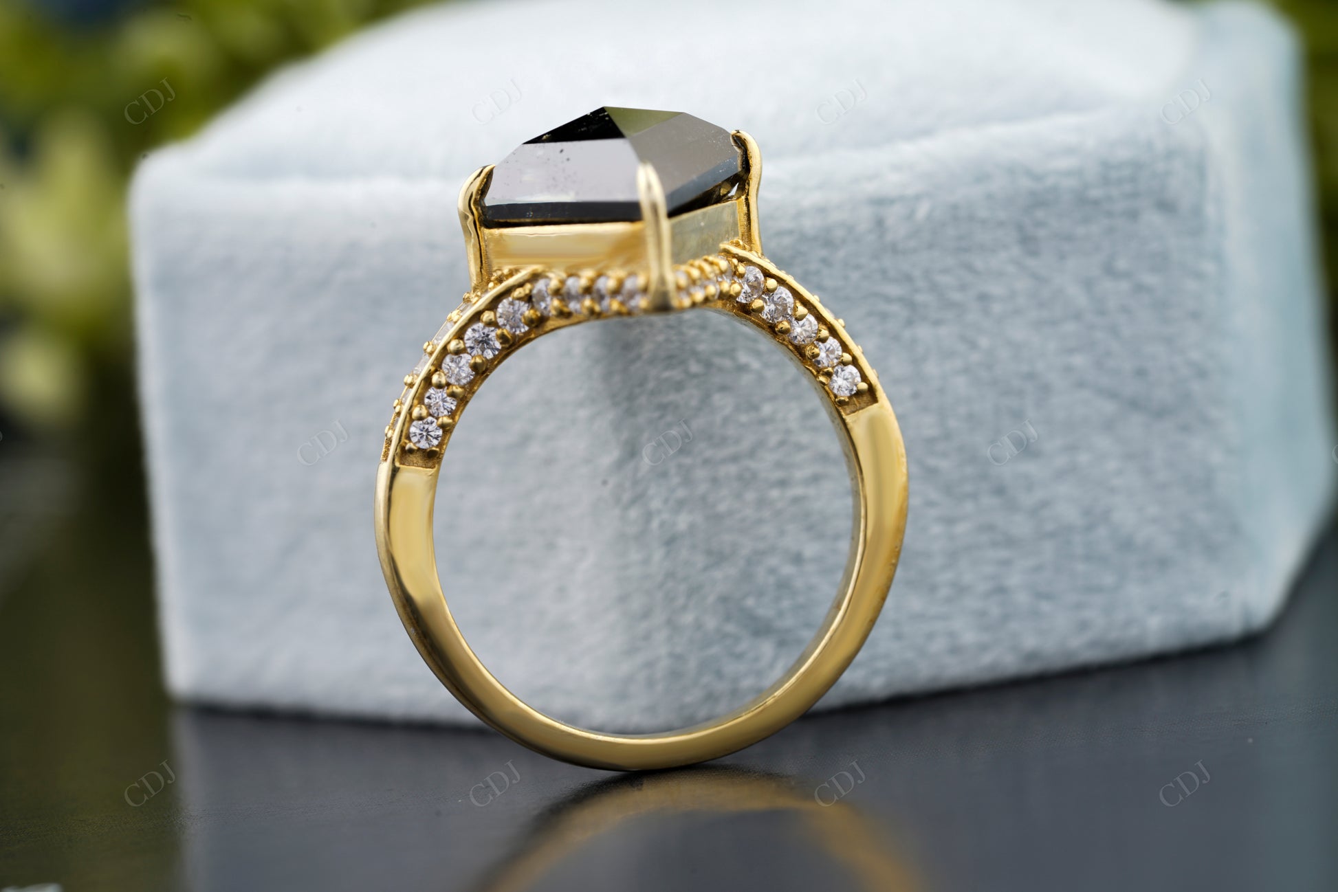 Black Kite Moissanite Diamond Ring customdiamjewel