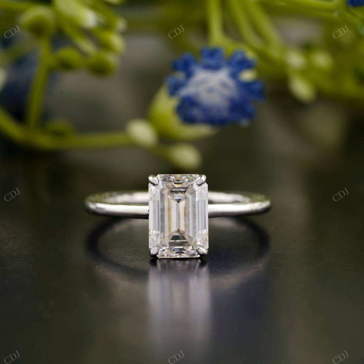 Emerald Lab-Grown Diamond Solitaire Ring customdiamjewel