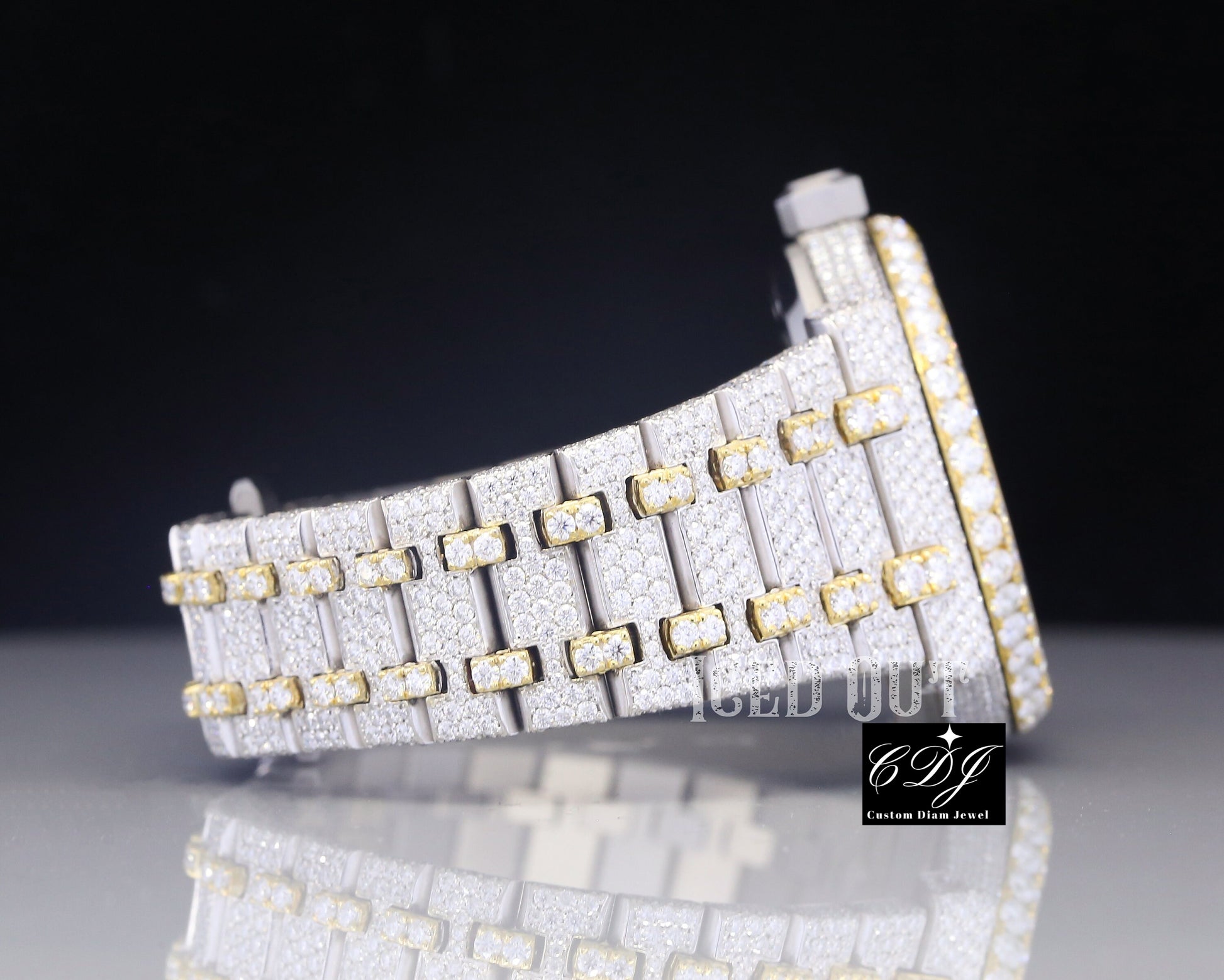 Elegant Look Arabian Style Two Tone Fully Automatic Moissanite Watch customdiamjewel