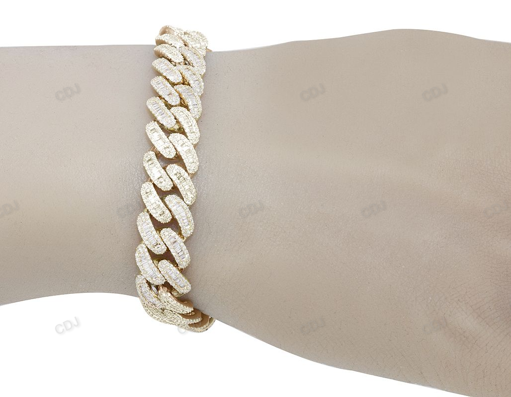 Trendy Baguatte Cut Moissanite Link Bracelet hip hop jewelry customdiamjewel