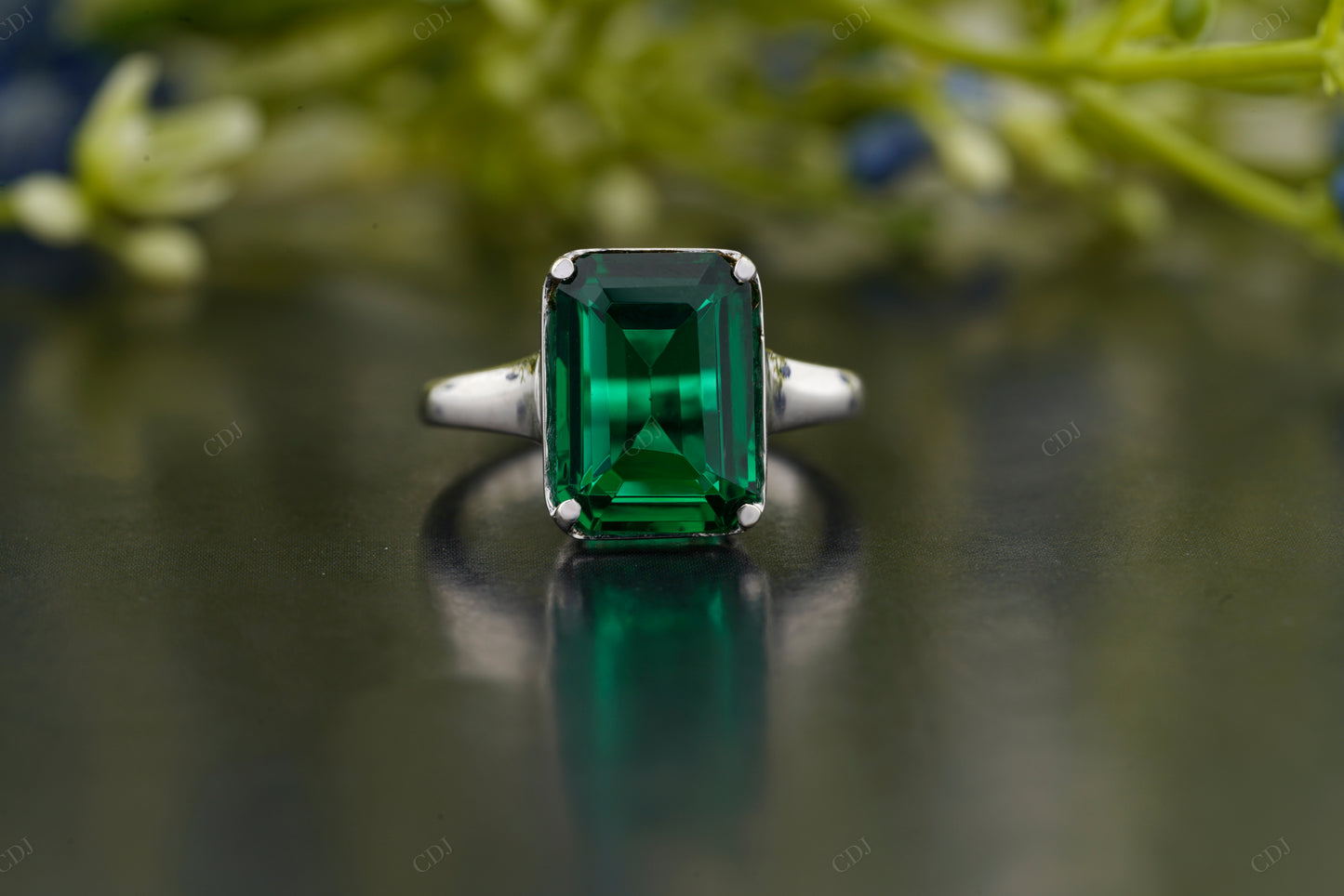 Emerald Green Moissanite Gemstone Ring