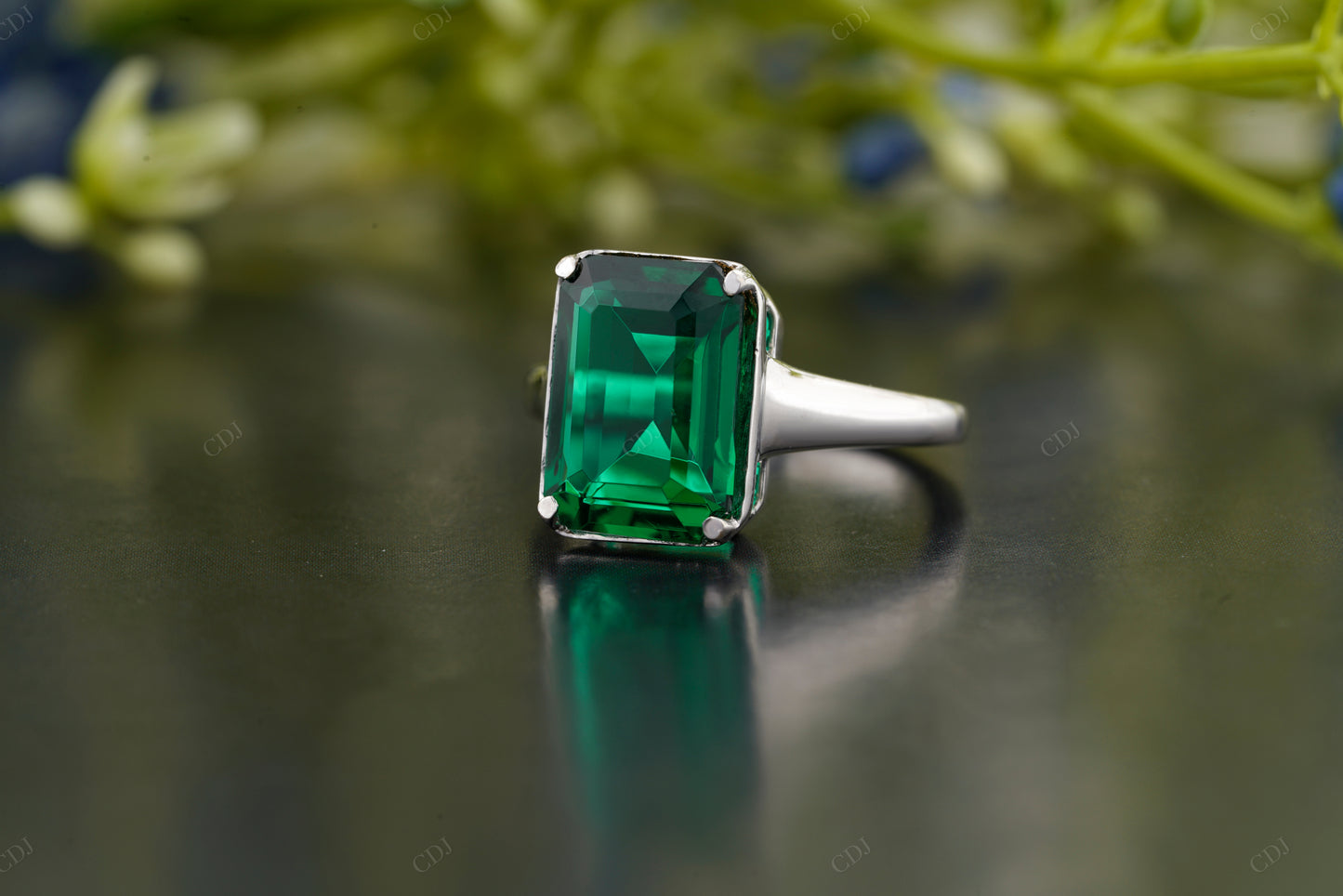 Emerald Green Moissanite Gemstone Ring