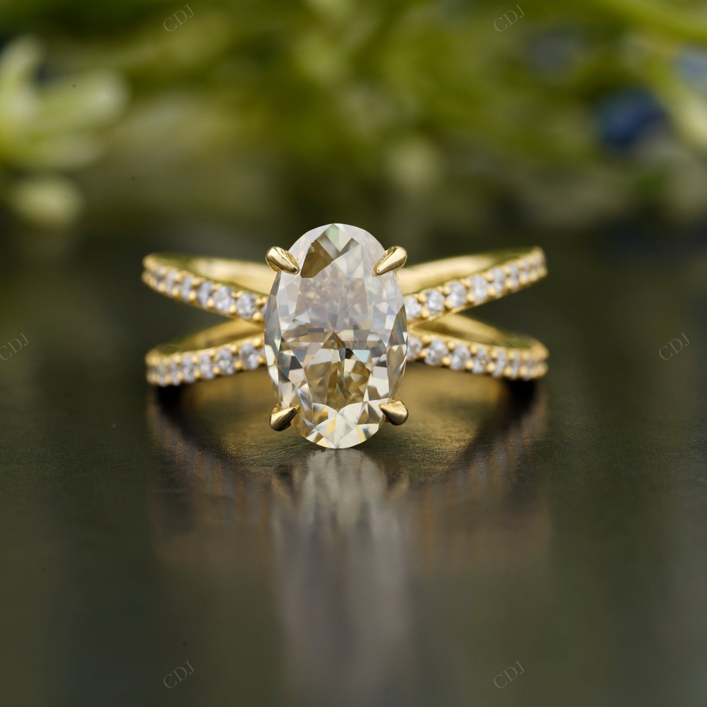 Lab-Grown Diamond Twisted Shank Ring