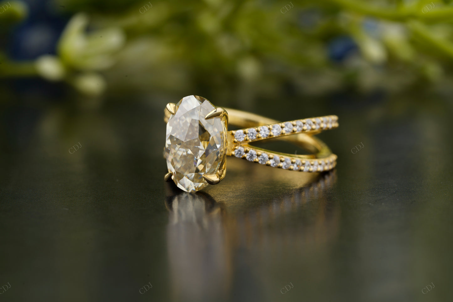 Lab-Grown Diamond Twisted Shank Ring