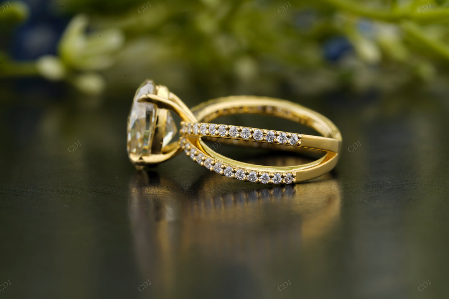 Lab-Grown Diamond Twisted Shank Ring