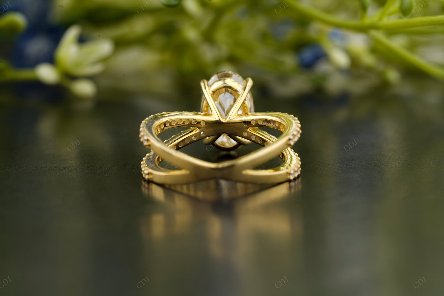 Lab-Grown Diamond Twisted Shank Ring