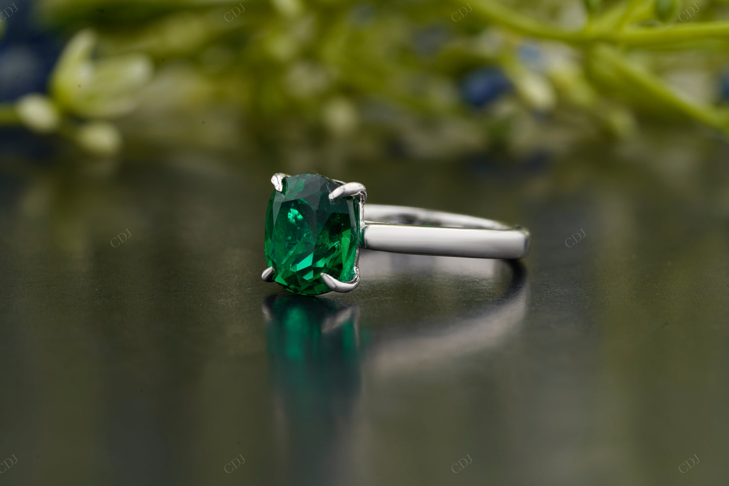 Oval Cut Green Emerald Solitaire Ring