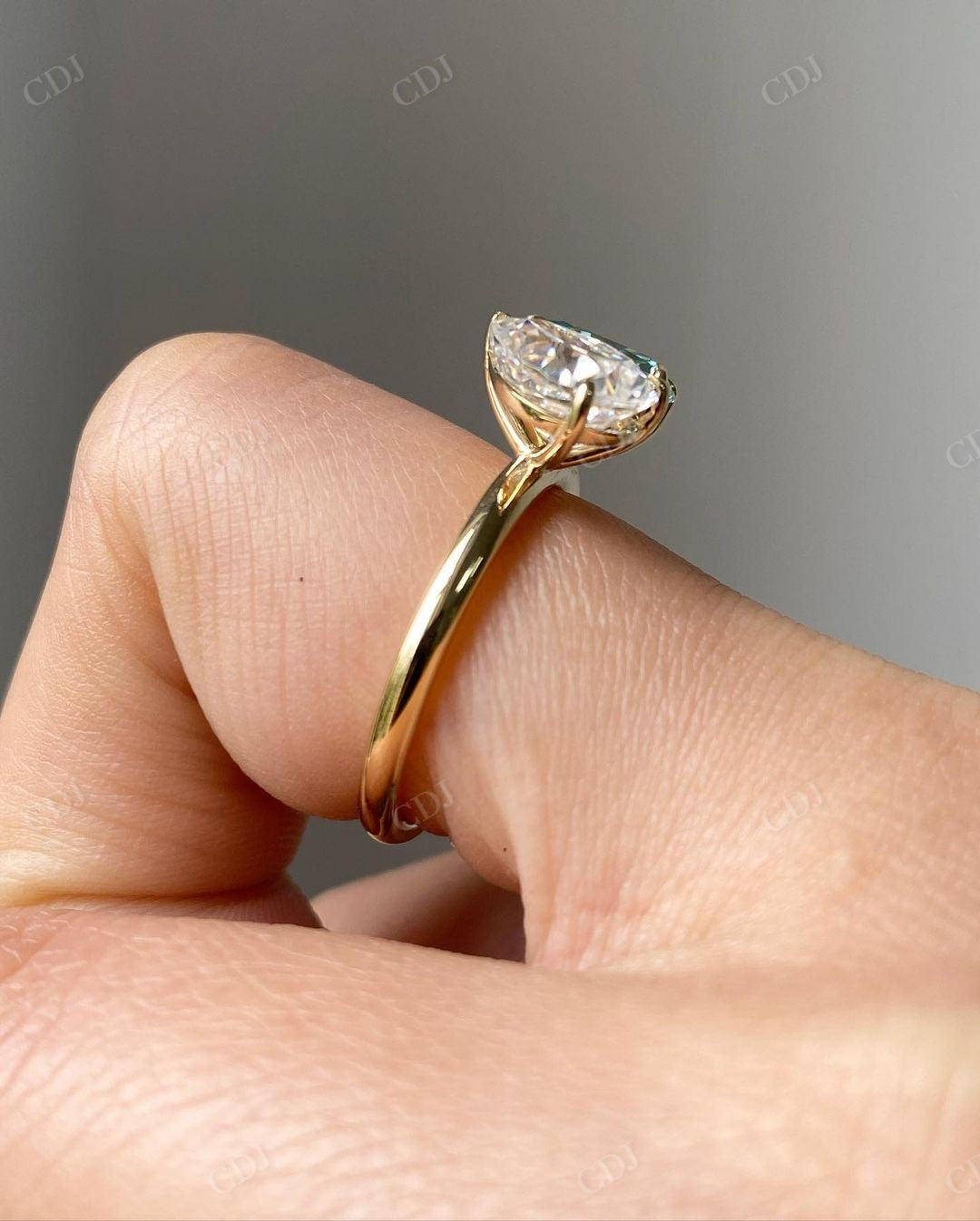 Vintage Toi Et Moi Moissanite Engagement Ring