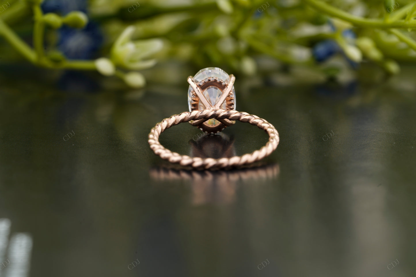 Lab-Grown Diamond Spiral Shank Ring
