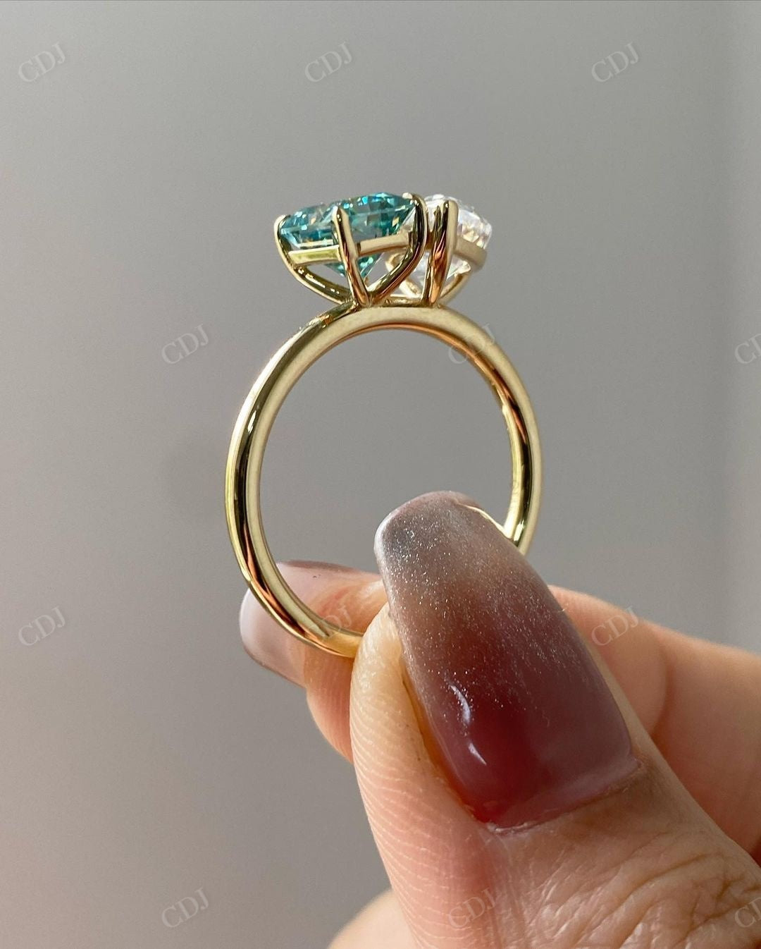 Vintage Toi Et Moi Moissanite Engagement Ring