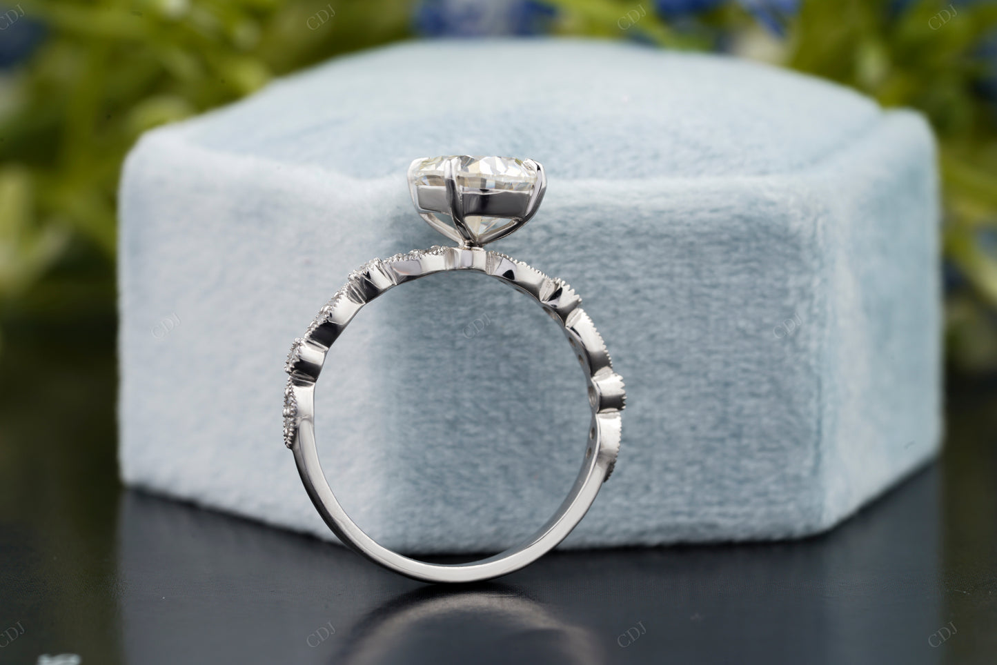 Oval Lab-Grown Diamond Antique Ring