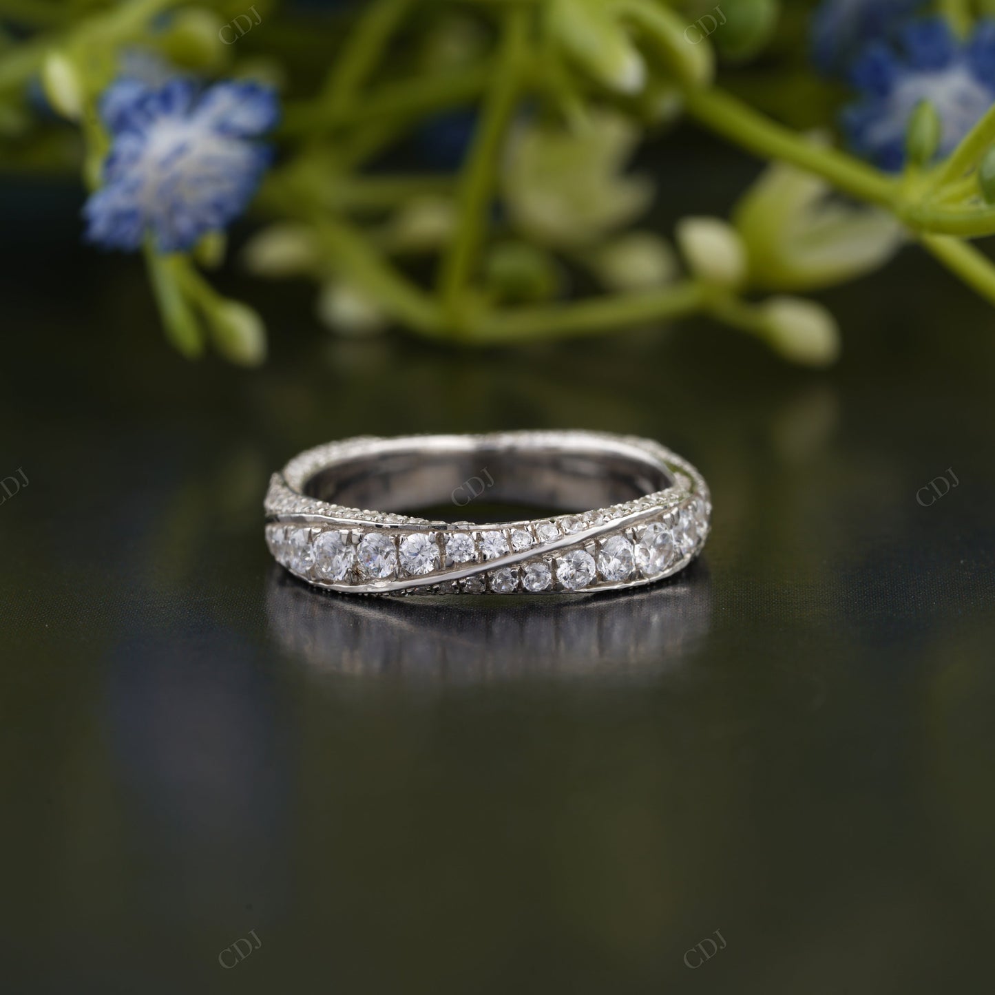 Lab-Grown Diamond Crossover Band